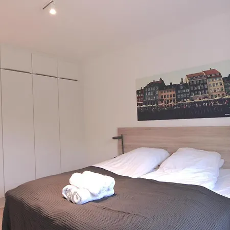 Apartment Great 2-bed Wbalcony In Charlottenlund